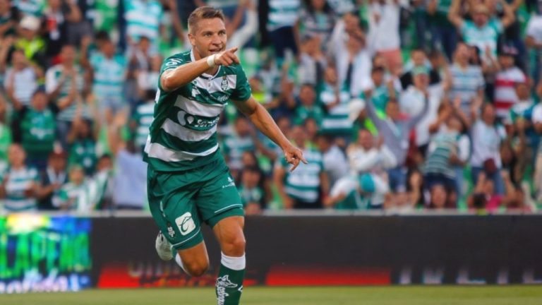 El pampeano Julio Furch es uno de los goleadores históricos del Santos Laguna mexicano