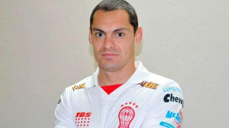 Huracán aclaró su postura en el caso del ex jugador piquense Emanuel Morales, diagnosticado con ELA: «Es un caso único en la historia del fútbol argentino»