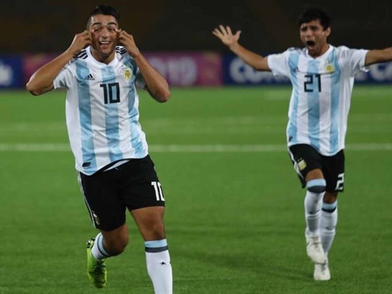 El DT de la Selección Argentina sub 20 se refirió al piquense Matías Palacios: «Es muy joven, está en un gran club y no le ha pesado la camiseta»