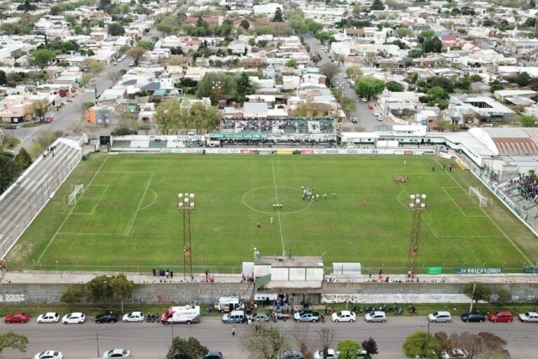 Nuevo aporte económico para las instituciones deportivas de La Pampa: «Los clubes tienen que estar abiertos» sostuvo Ziliotto