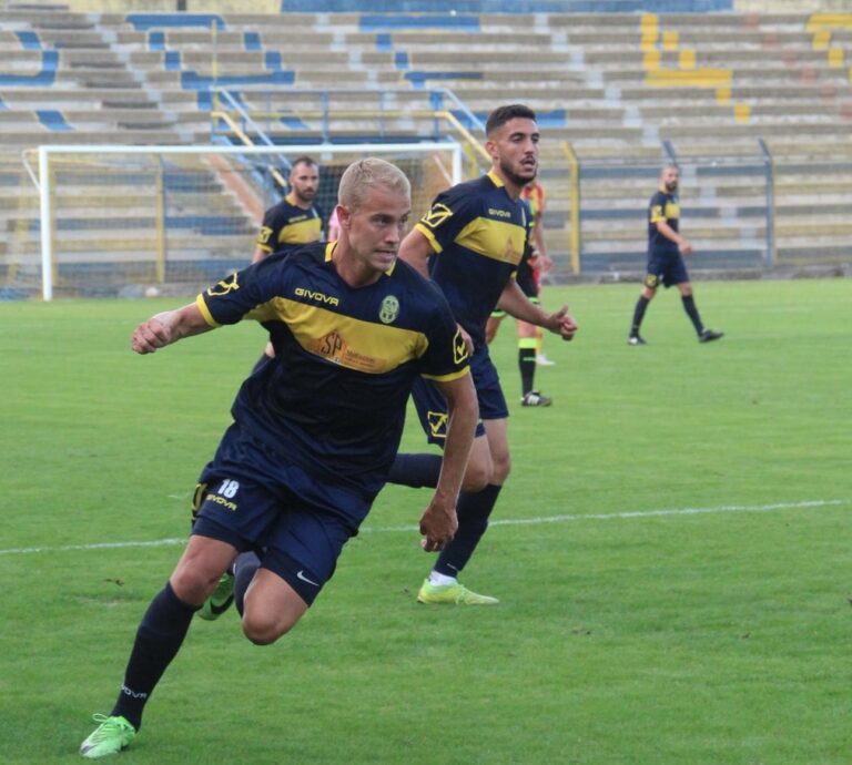 Federico Vasilchik: “La situación en Italia estaba empeorando y volver fue la mejor decisión”, dijo el goleador pampeano