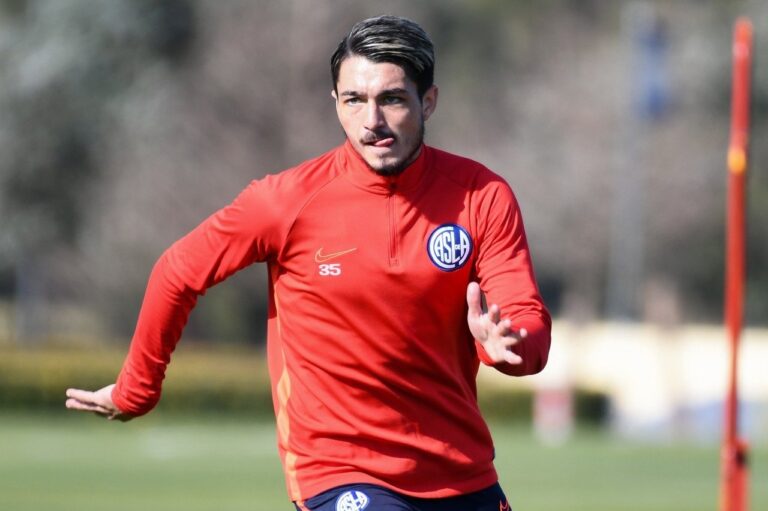 Matías Palacios dio positivo de coronavirus y se pierde el partido ante Aldosivi de Mar del Plata