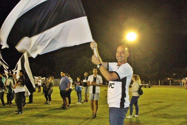 «Que la familia decana sepa que siempre estamos trabajando por la institución» dijo Claudio Corti, presidente de Pico Foot Ball Club