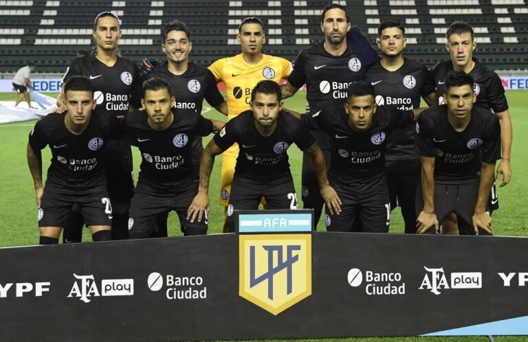 El piquense Matías Palacios jugó los 90 minutos en la dura derrota de San Lorenzo