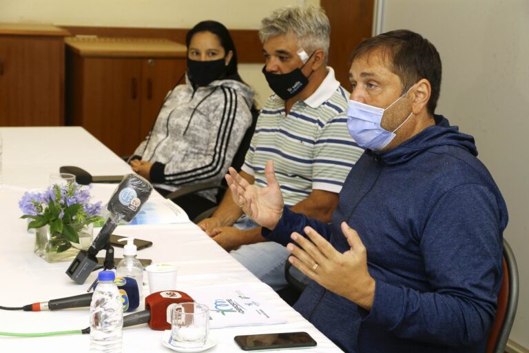 «Menos de 1.000 + Deportes»: Se implementará importante programa para jóvenes de 43 localidades pampeanas