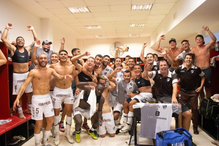 Platense le ganó por penales a Estudiantes (RC) del piquense Lautaro Parisi y ascendió a Primera División