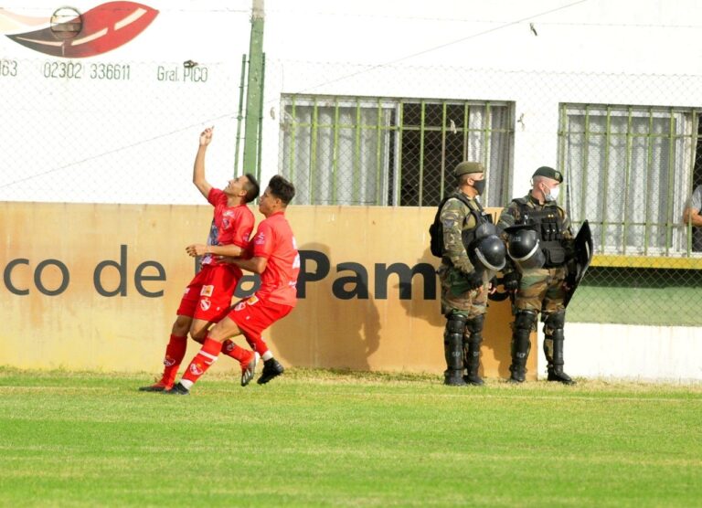Independiente de Chivilcoy venció a FADEP y logró el ascenso en el Coloso de barrio Talleres