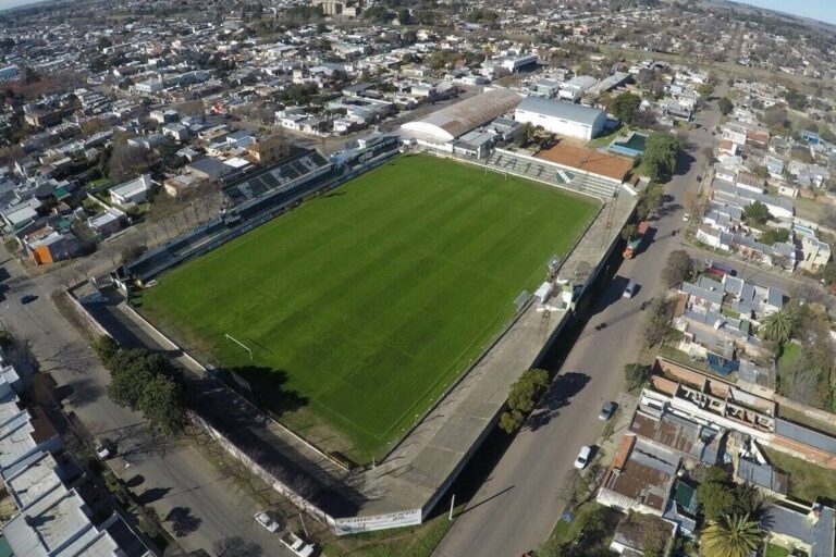 Liga Pampeana: Sin público en las canchas sobresale el clásico entre Ferro de Pico y Costa Brava