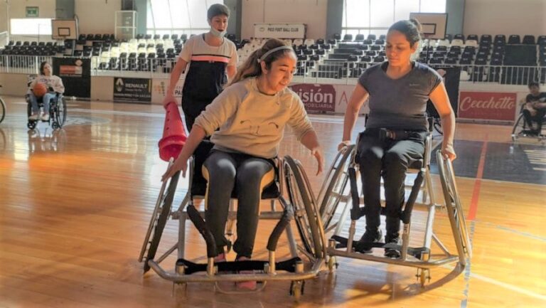 «Deporte adaptado»: Jóvenes de distintas localidades concentran en Santa Rosa