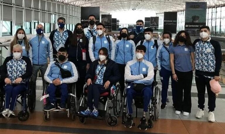 ¡ÉXITOS!: La nadadora piquense Ana Luz Pellitero partió rumbo a los Juegos Paralímpicos de Tokio junto a la delegación argentina