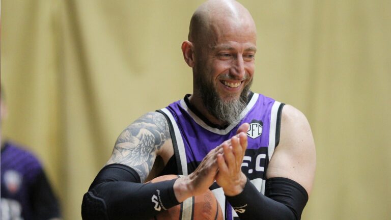 Fernando Baudracco se despidió de Pico FCB frente a su clásico rival: «Viví sin perderme nada, pero alrededor de la pelota de basquet, poder lograrlo fue una satisfacción muy grande»