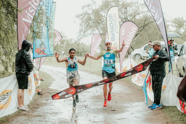 En una verdadera fiesta bajo la lluvia, se desarrolló la carrrera «Desafío en Parejas»