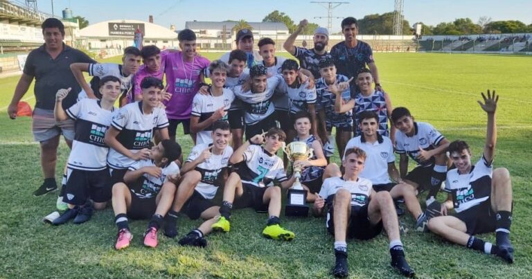 Los campeones de las categorías inferiores de la Liga Pampeana: Ferro en séptima, Pico en sexta e Independiente en quinta