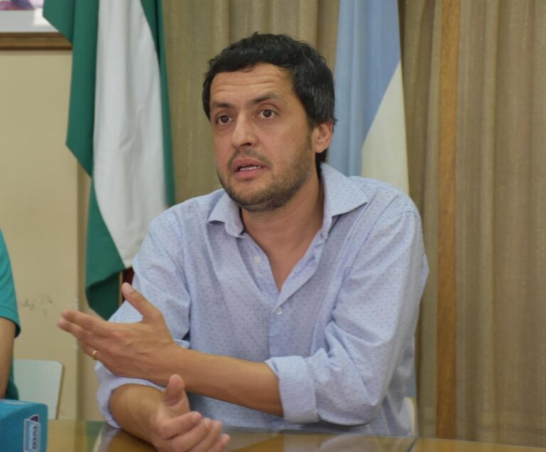 Ariel Hernández y los objetivos del club de cara al 2022: «Ferro va a trabajar de la mejor manera para poder tener un equipo competitivo y estar a la altura»
