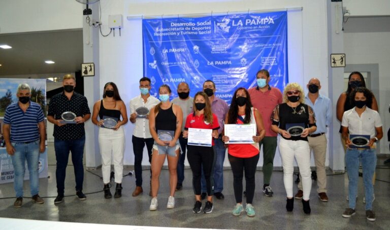 Distinguieron a deportistas por sus logros dentro y fuera de la Provincia