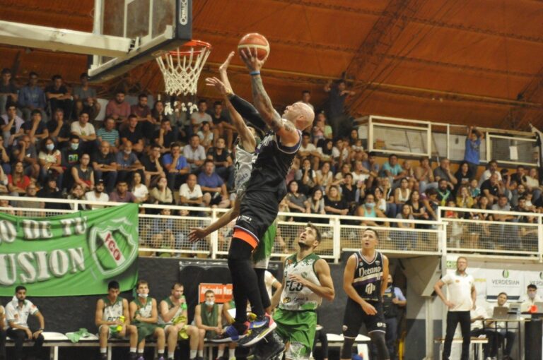 Liga Federal de Básquet: Pico FBC se quedó con el clásico