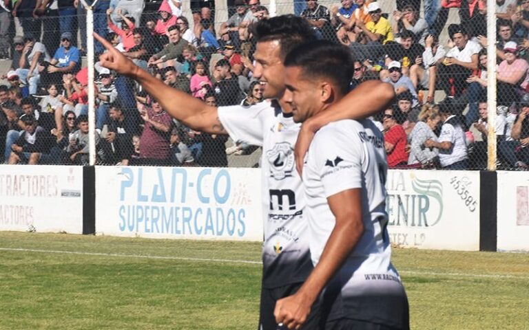 TORNEO PROVINCIAL: Racing goleó en Castex, Deportivo Mac Allister empató en Alvear y ambos jugarán la gran final