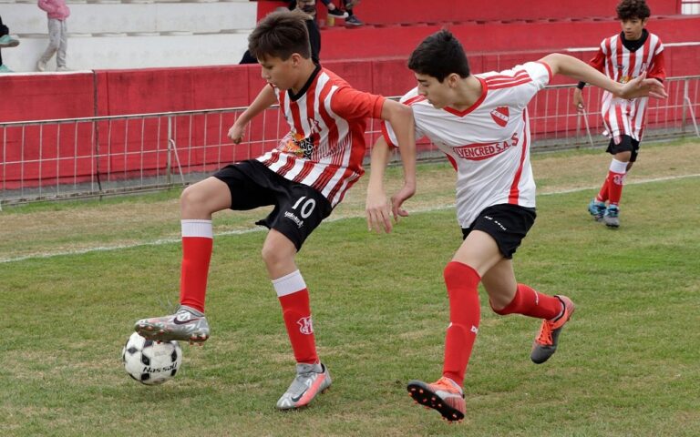 Inferiores Liga Pampeana: Costa ganó en sexta y empató en séptima y quinta división frente al “rojo” piquense