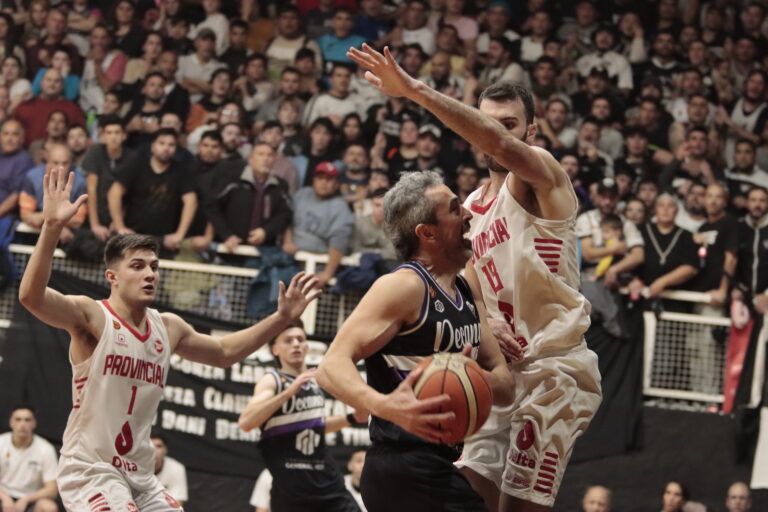 HISTÓRICO: Pico FBC superó a Provincial de Rosario y se aseguró un lugar en la final nacional de la Liga Federal