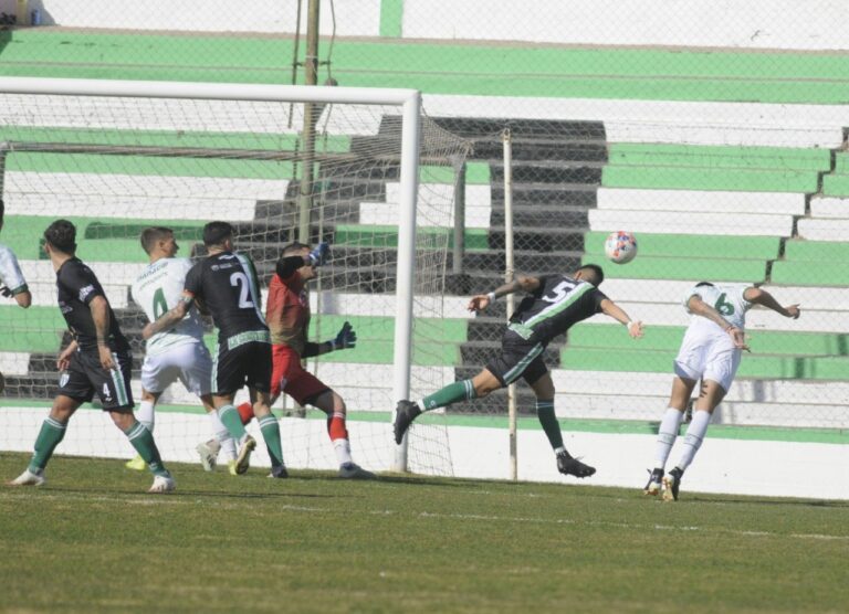 Ferro venció a Estudiantes de San Luis y está en zona de clasificación