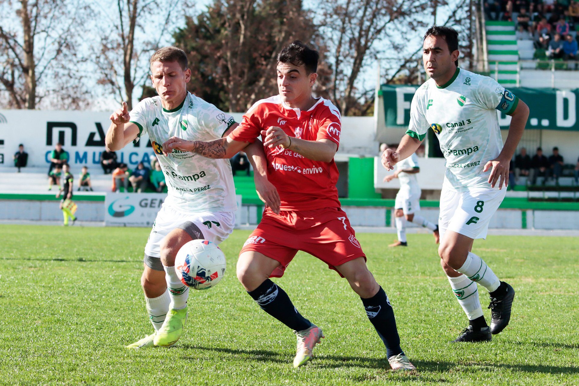 TORNEO FEDERAL «A»: Independiente de Chivilcoy hizo su negocio frente a Ferro y se llevó mucho premio de «El Coloso»