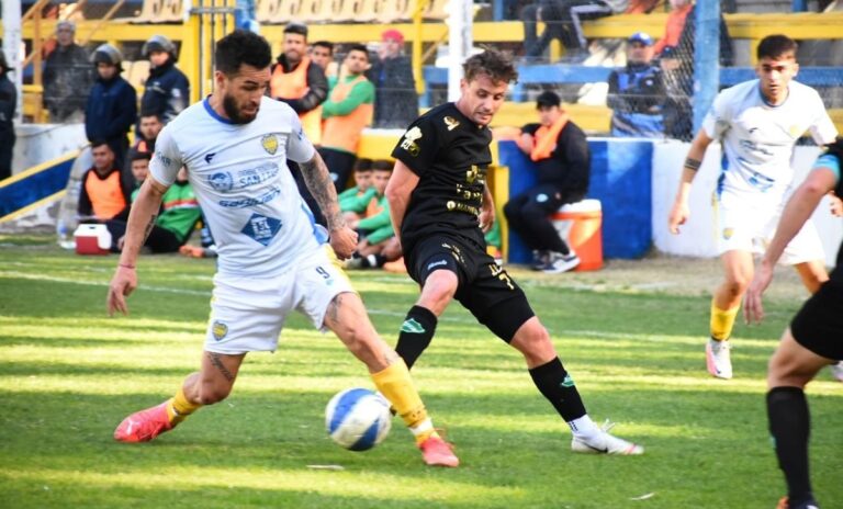 TORNEO FEDERAL «A»: En el regreso de Mauricio Romero al banco, Ferro perdió contra Juventud Unida en San Luis y profundiza su mal momento