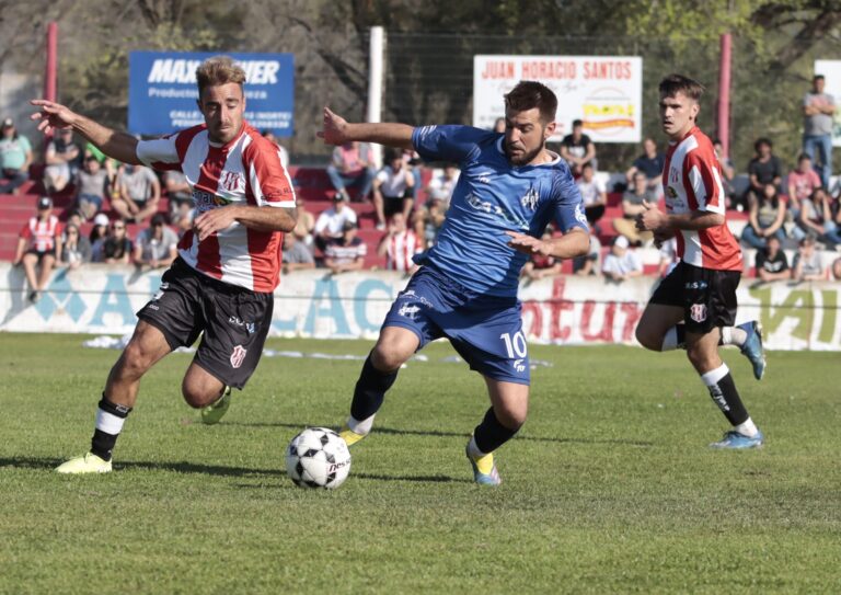 Tras la victoria de los «azules» en la ida, Alvear y Costa vuelven a verse las caras en el «Estadio de la Avenida» con el título en juego