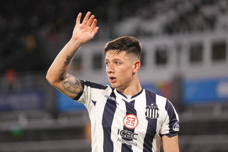 Tras el ‘doblete’, Garro ya piensa en River e Independiente: «Trato de tomarme todo con calma y de mantener un perfil bajo»