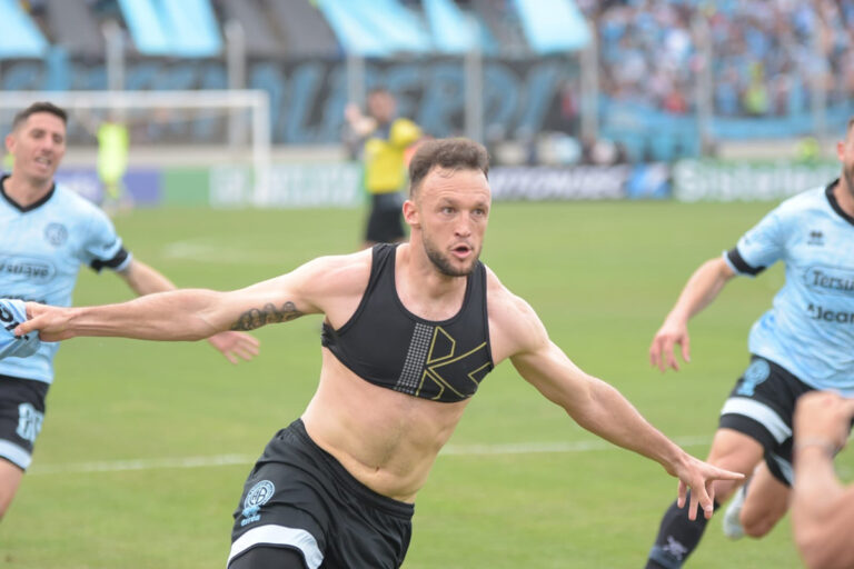El delantero pampeano Joaquín Susvielles le dio a Belgrano de Córdoba el gol del histórico ascenso a Primera División