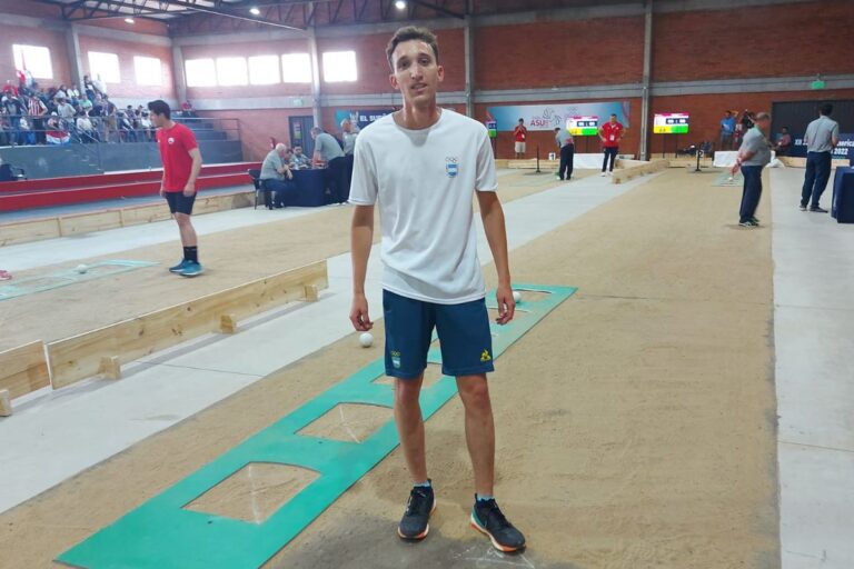 BOCHAS: El joven Lucas Hecker tuvo una destacada actuación en Asunción y se trae una medalla de plata para La Pampa
