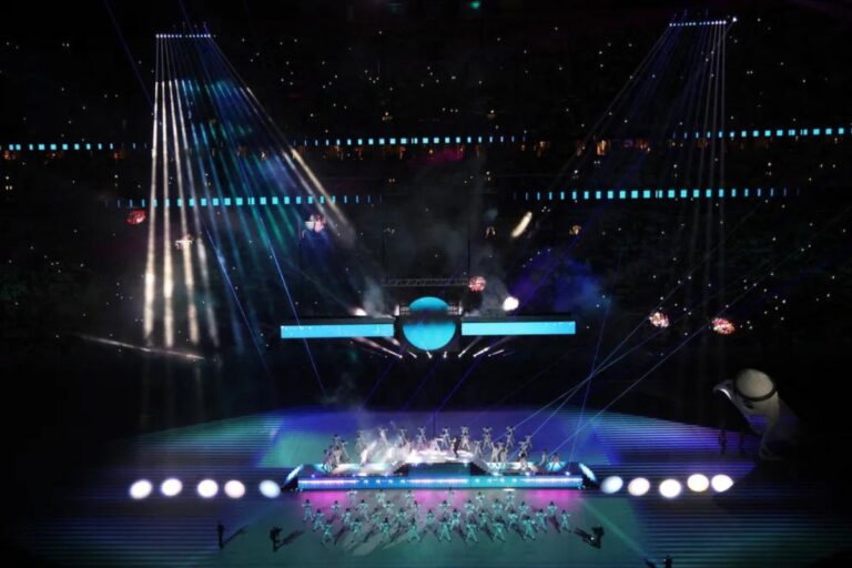 El Mundial de Qatar 2022 se puso en marcha con la ceremonia inaugural