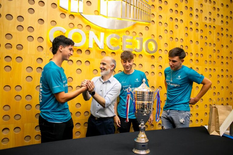 Reconocen a deportistas piquenses: «Visibilizamos y resaltamos los valores de los deportistas locales»