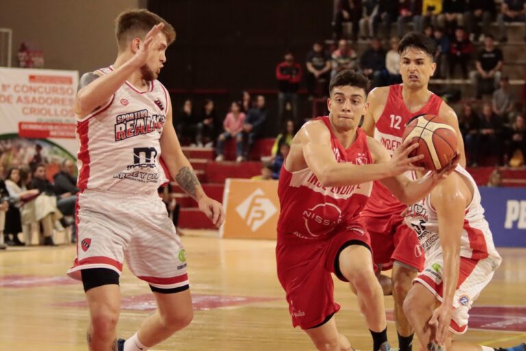Liga Federal de Básquet: «la vara está muy alta y no podemos aspirar a menos que ascender», aseguró Gino Veronessi
