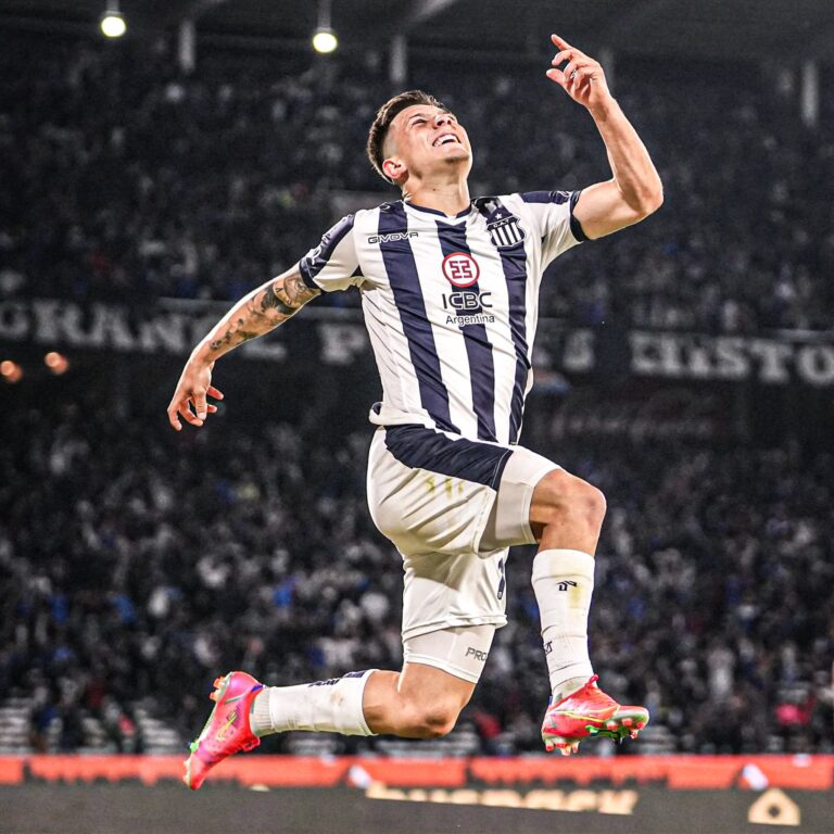 Rodrigo Garro le dio el triunfo a Talleres sobre River con un golazo