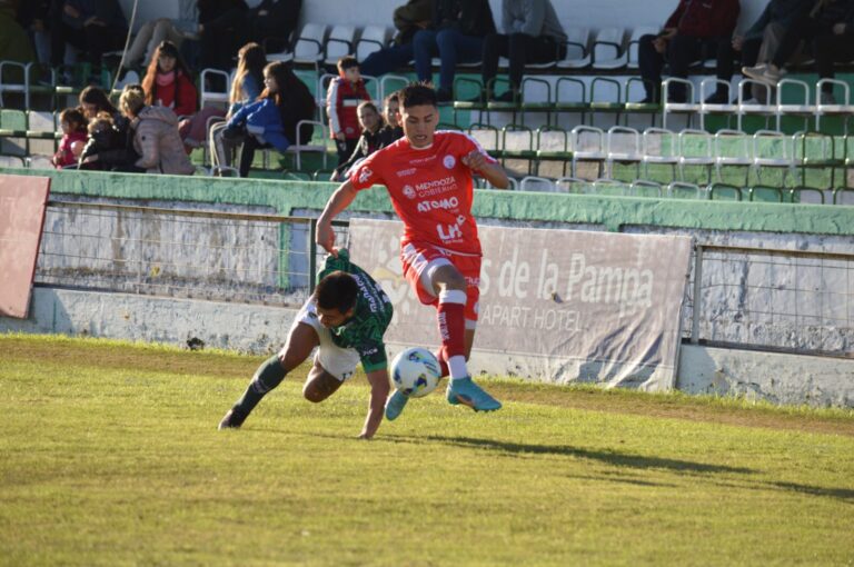 Federal A: Huracán Las Heras fue juez y «Verdugo» en el Coloso