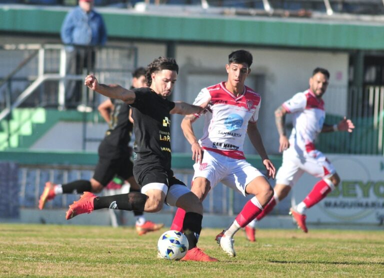 Ferro de Pico se enfrenta al Deportivo Argentino de Monte Maíz y buscará seguir de racha en el «Coloso»