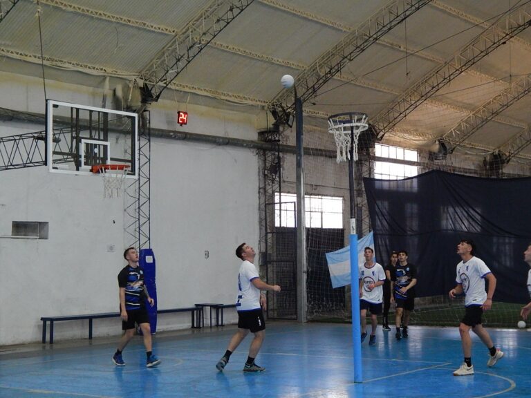 El Cestoball masculino pampeano puso primera este sábado en Cultural Argentino