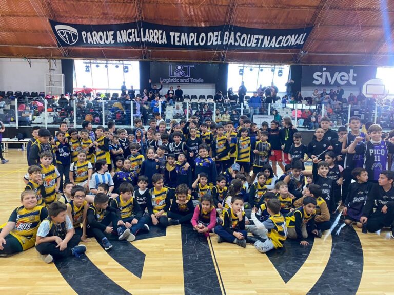 Comenzó el Torneo Provincial de mini básquet y los más pequeños jugaron en las canchas de General Pico