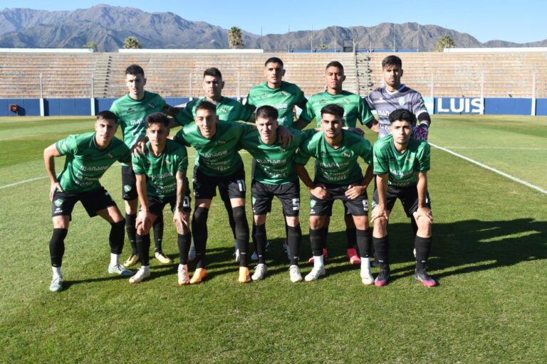 ¡Qué golazo, pibe!: Albaro Orueta le dio el empate a Ferro a los 49 minutos del segundo tiempo