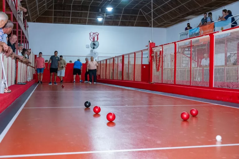 Emocionante jornada de Bochas: definiciones y clasificaciones en la zona A y B