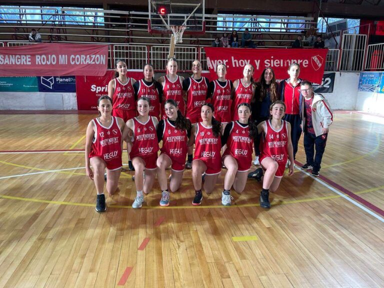 Los equipos femeninos U-15 de Estudiantes de Santa Rosa e Independiente de General Pico se preparan para la Liga Federal Formativa
