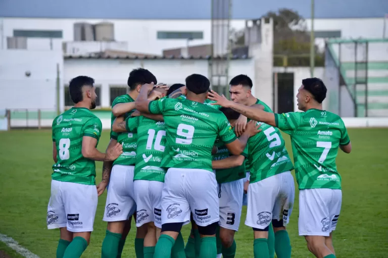 Federal A: Ferro goleó a Círculo Otamendi y sigue con vida en el torneo