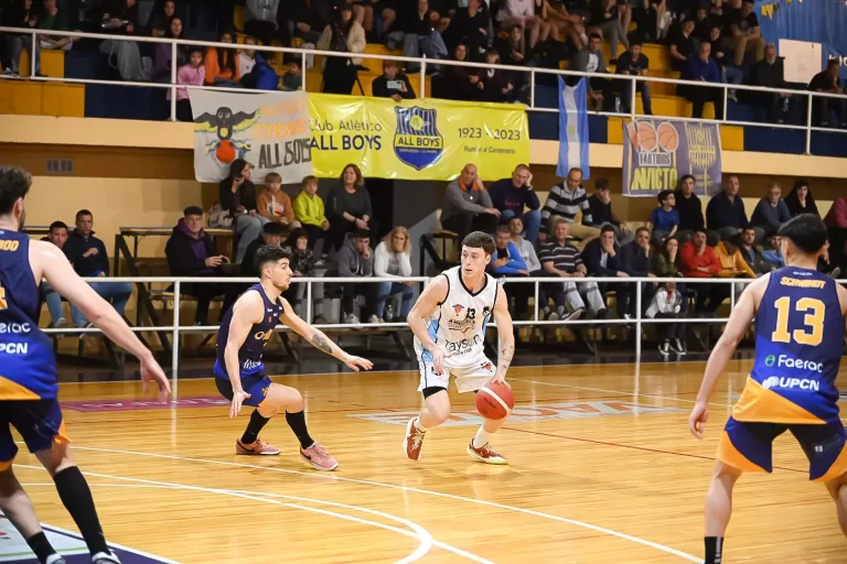 Triunfos locales de All Boys y Ferro marcan la segunda fecha del Pre Federal de básquet, mientras Independiente festejó en el clásico piquense ante Pico Football