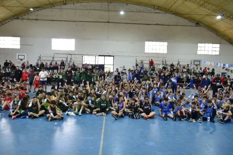Cultural Argentino celebró el MiniCamp2024 con 200 jóvenes promesas del básquet