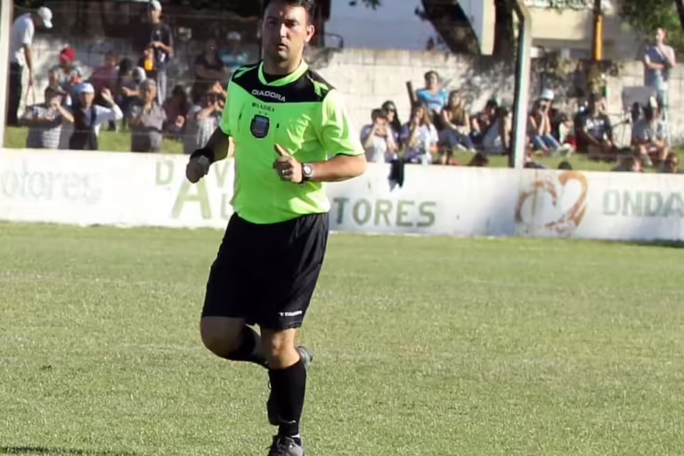 Todo listo para la gran final del torneo Provincial en Intendente Alvear: Emilio Rigal será el árbitro