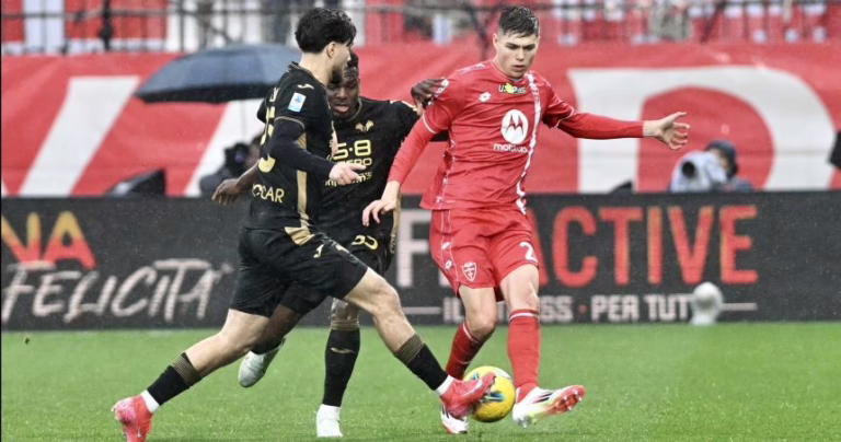 Con buenas calificaciones, Tomás Palacios debuta como titular en la Serie A pese a la derrota del Monza