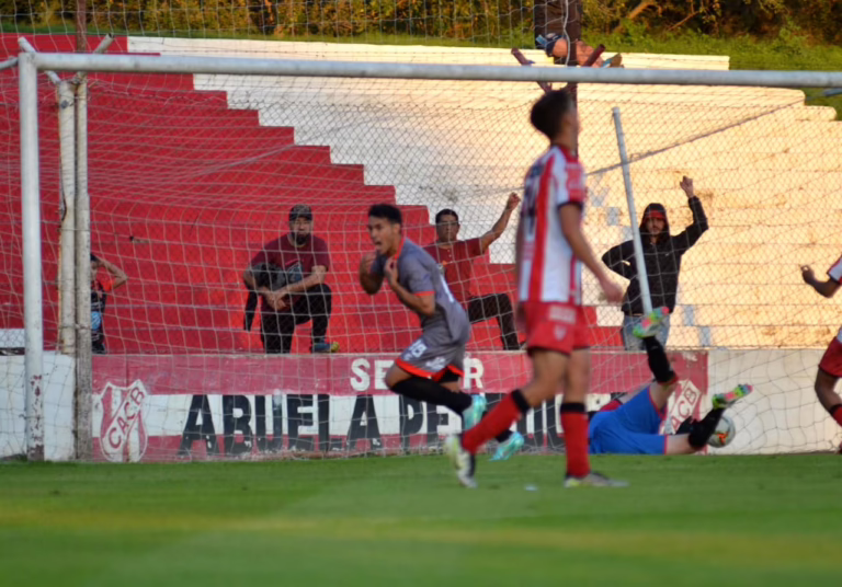 Costa Brava, con doble compromiso: recibe a Huracán Las Heras por el Federal A y visita a Alvear en la Liga Pampeana