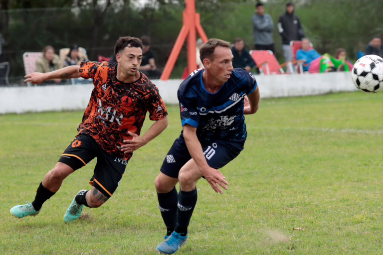 Fútbol pampeano: se completa una nueva jornada en la “A” y arrancan las semifinales en la “B”