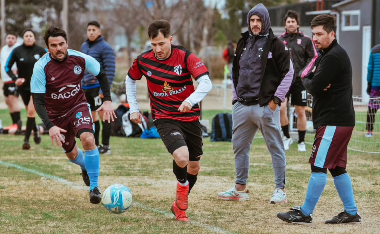 Torneo «Entre Amigos»: Partidos reñidos y muchos goles en la octava fecha