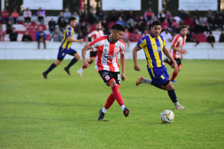 Con el empate le alcanzó: Costa Brava hizo valer la ventaja deportiva y sigue en carrera en el Federal «A»